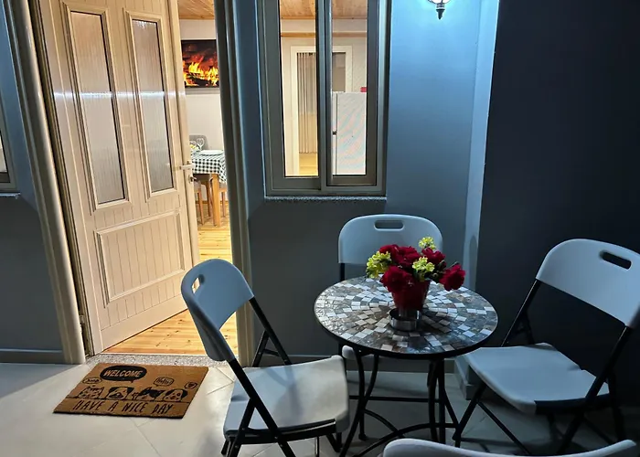 2Bedroom Apartment,Free Parking 06