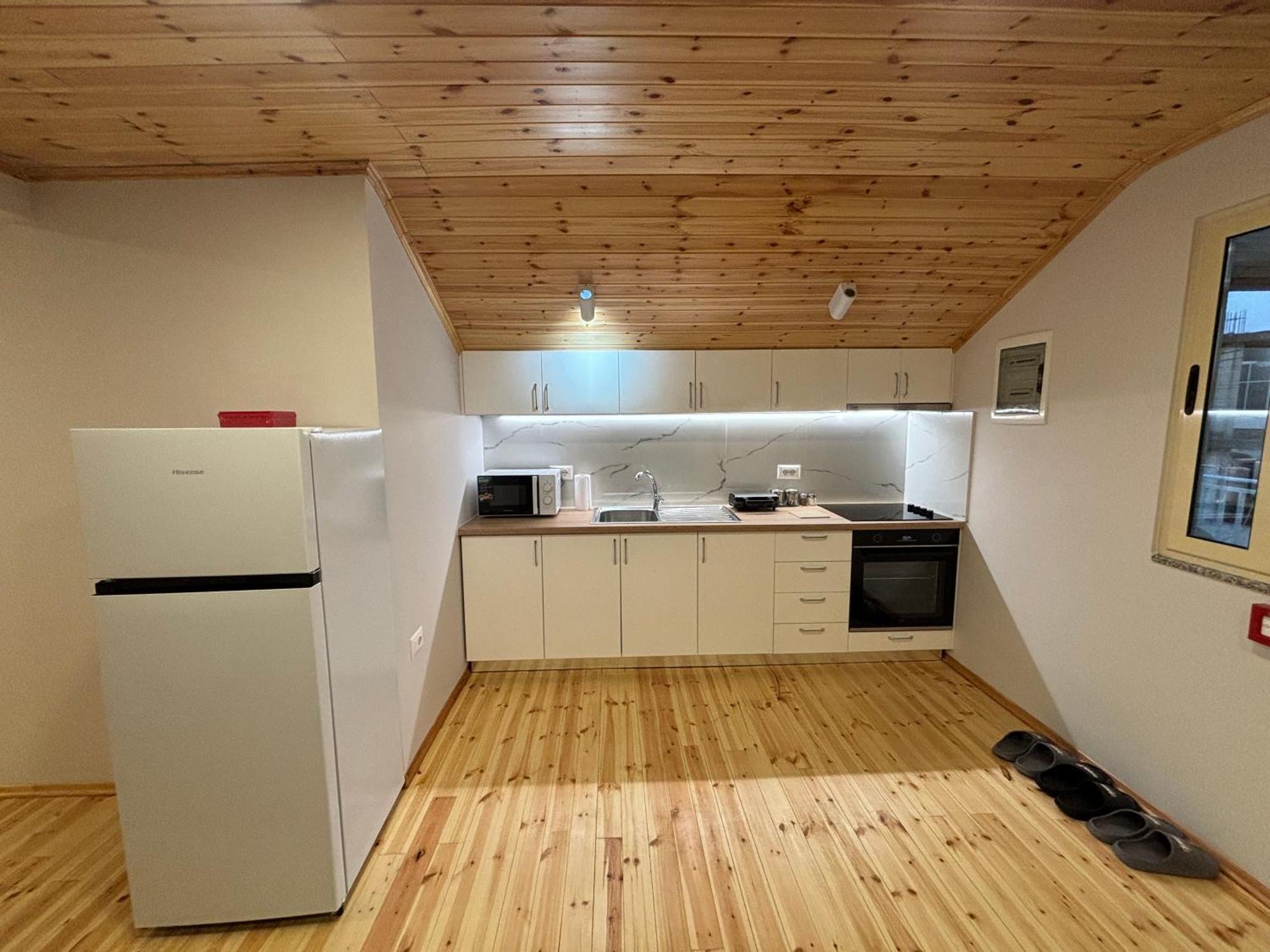 Apartment 2bedroom Apartment,free Parking 06